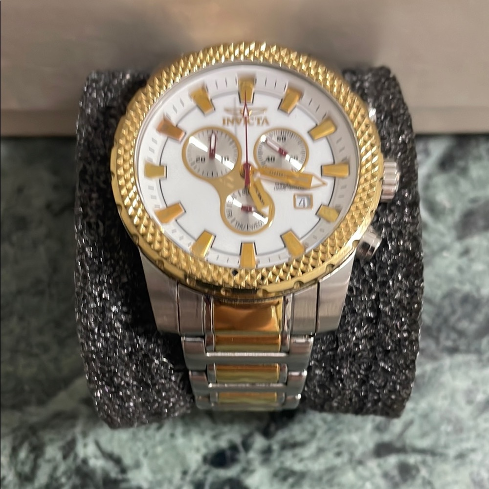 Invicta Men's Gold and Silver Watch